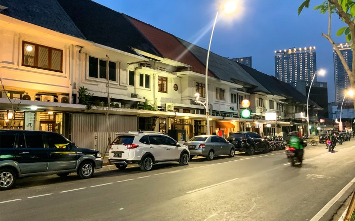 Pusat jalanan stasiun cikini lengang tegaskan perlu tidak pemerintah